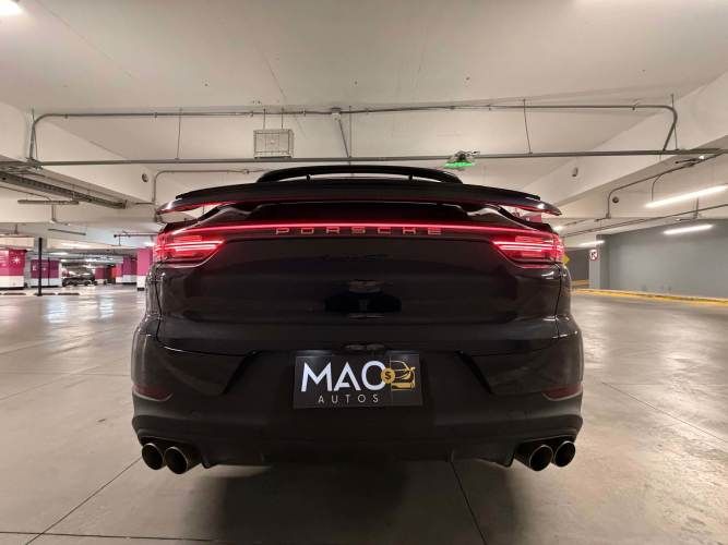 Porsche Cayenne Coupe Turbo 2023 SEMI NUEVA