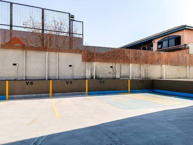 Sta. Amalia 317 (1 Est ) [2946-4]