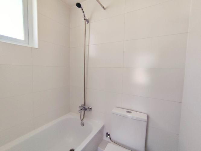 Sta. Amalia 317 (1 Est ) [2946-4]