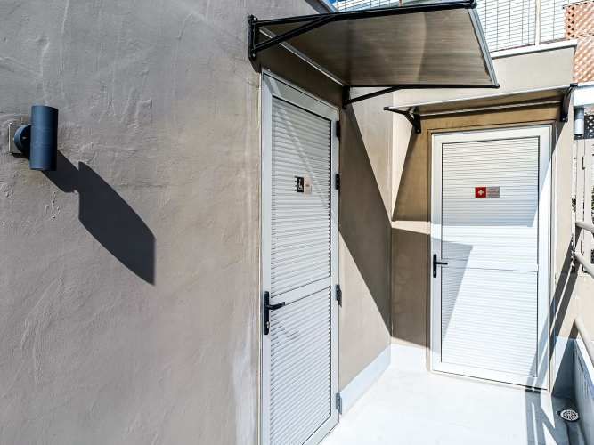 Sta. Amalia 317 (1 Est ) [2946-4]