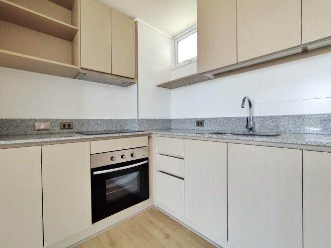 Sta. Amalia 317 (1 Est ) [2946-4]