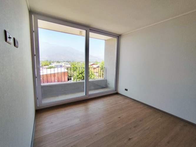 Sta. Amalia 317 (1 Est ) [2946-4]