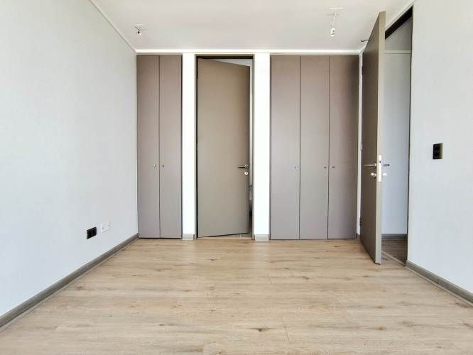 Sta. Amalia 317 (1 Est ) [2946-4]