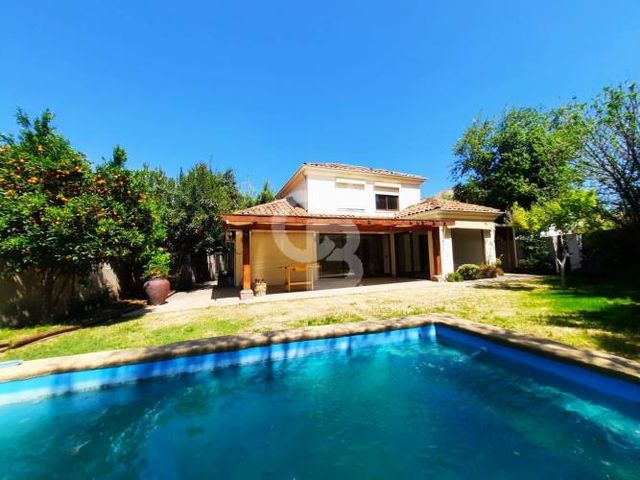 Excelente casa chilena 2 pisos/ Chamisero