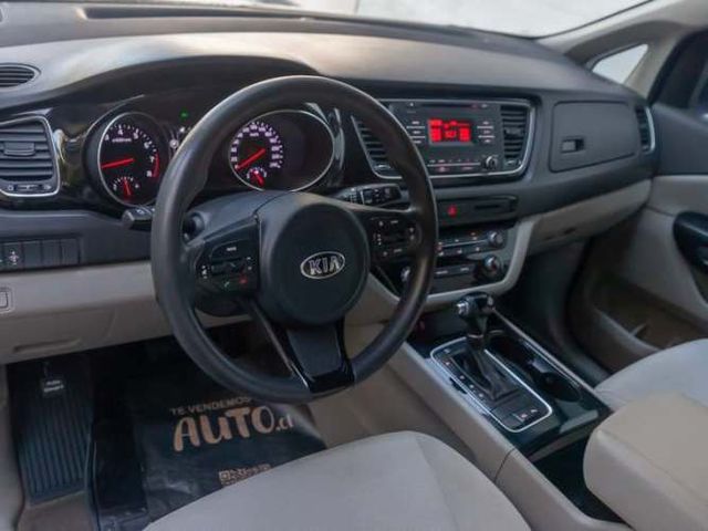 Kia Grand Carnival Ex 3.3 2015