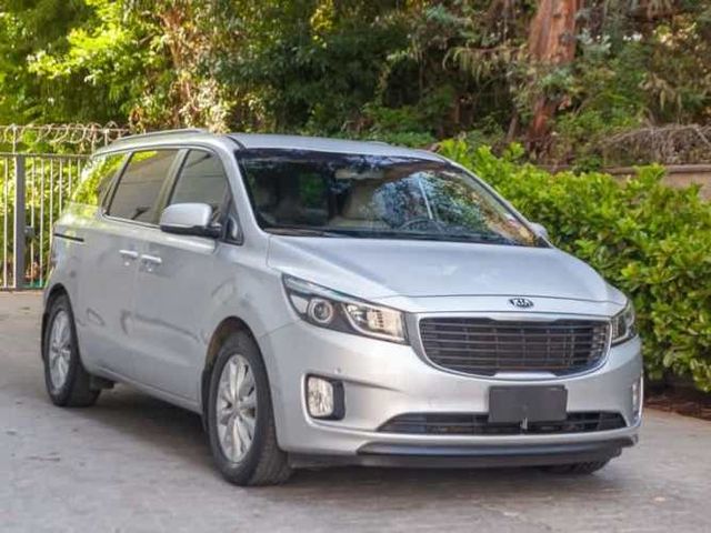 Kia Grand Carnival Ex 3.3 2015