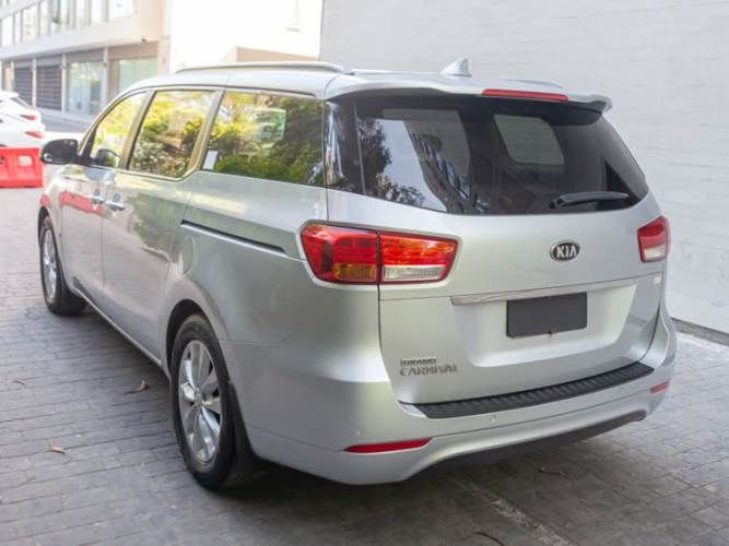 Kia Grand Carnival Ex 3.3 2015
