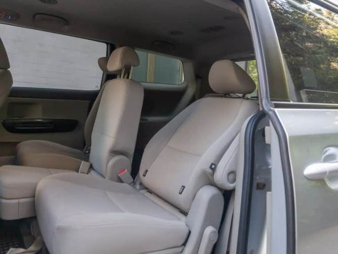 Kia Grand Carnival Ex 3.3 2015