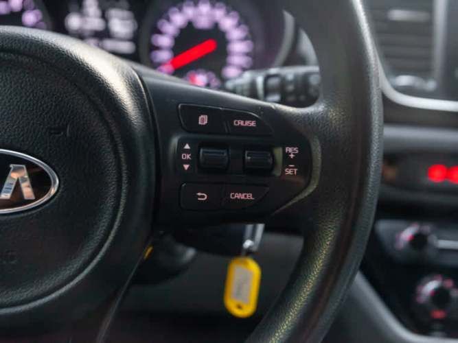 Kia Grand Carnival Ex 3.3 2015