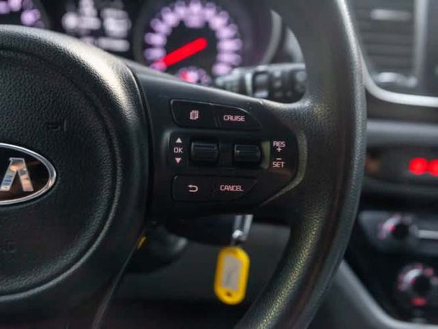 Kia Grand Carnival Ex 3.3 2015