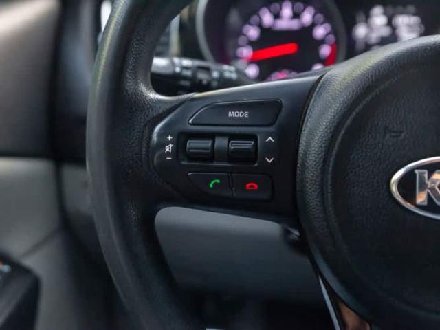 Kia Grand Carnival Ex 3.3 2015