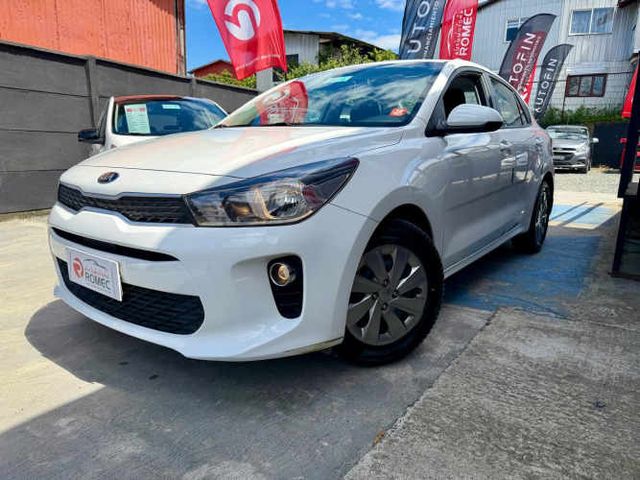 Kia Rio 4 LX 1.2 año 2018