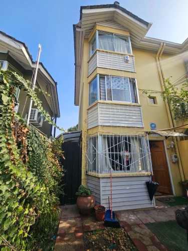 AMR VENDE Casa Nova Vida, 4D - 3B 1E, 3 PISOS NOVA VIDA