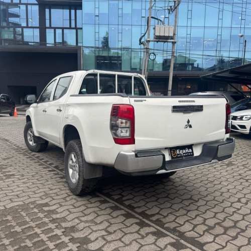 Mitsubishi L200 katana 4x4