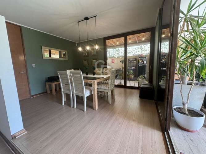 Amplia y Luminosa | CHICUREO PIEDRA ROJA