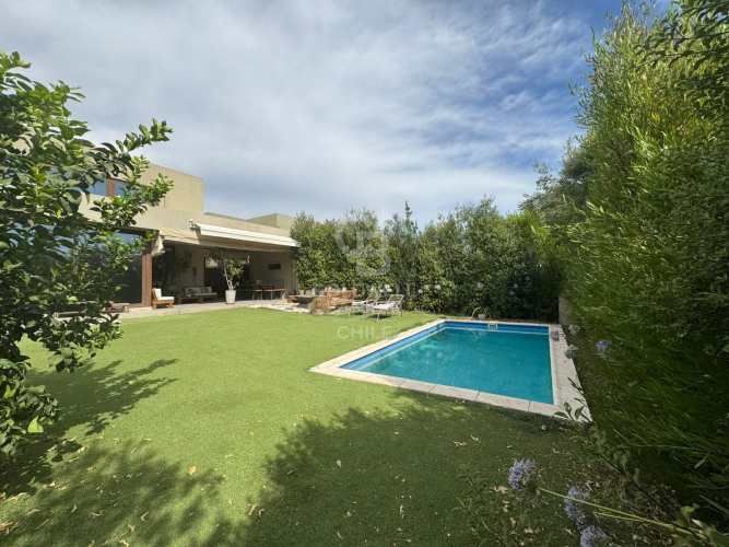 Amplia y Luminosa | CHICUREO PIEDRA ROJA