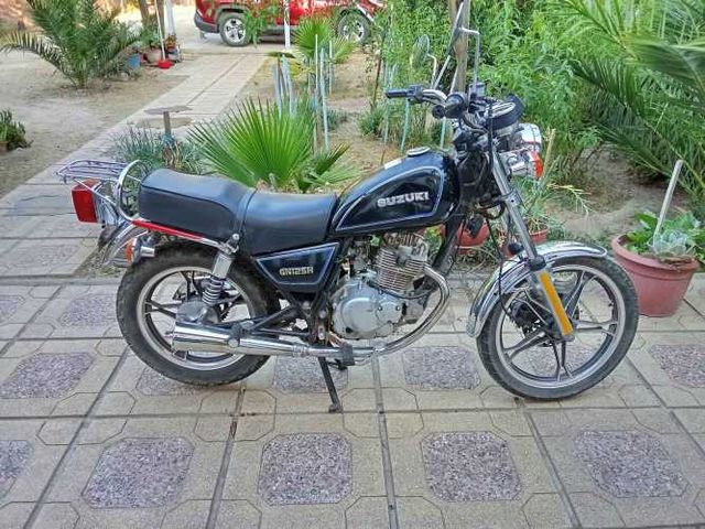 Moto Suzuki GN 125 año 2008 en oferta