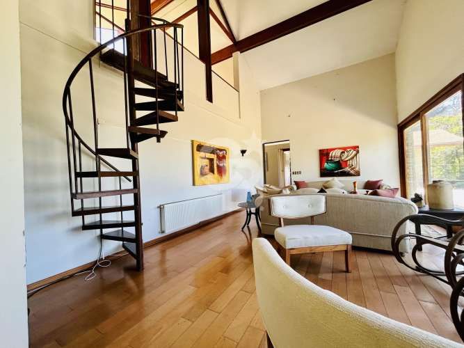 Sitio con casa en Vitacura, Lo curro