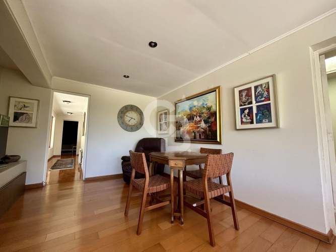 Sitio con casa en Vitacura, Lo curro