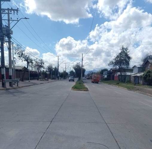 Casa con amplio terreno, excelente ubicación.