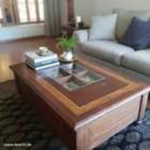 Mesa de Centro de Lingue