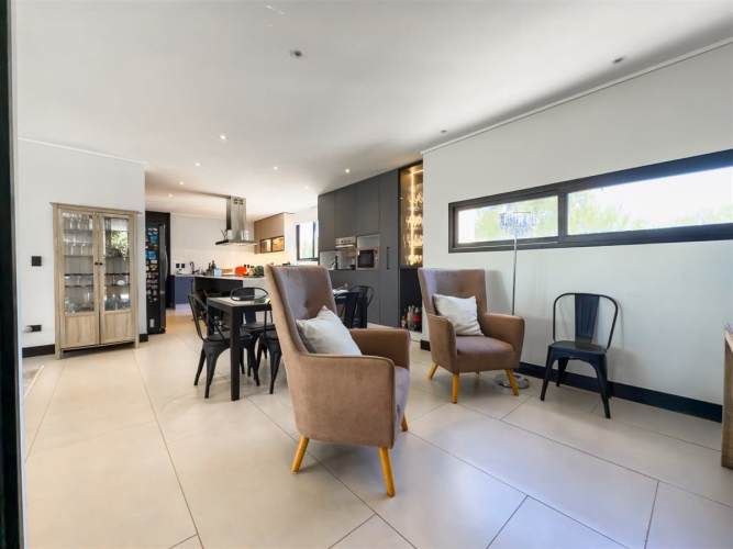 CASA las brisas de chicureo