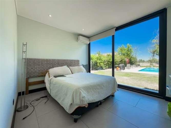 CASA las brisas de chicureo