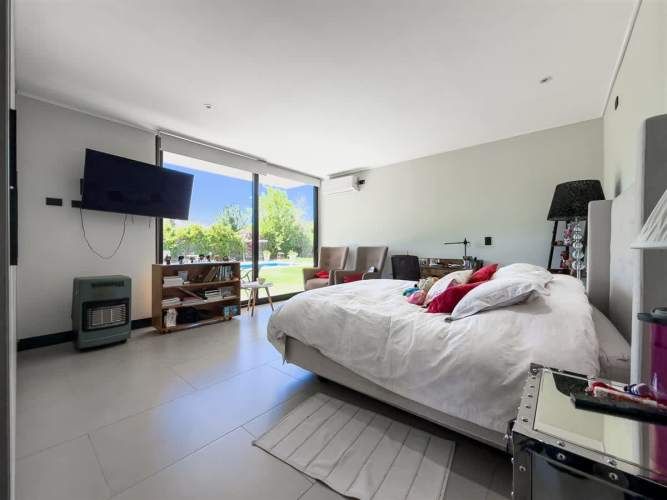 CASA las brisas de chicureo