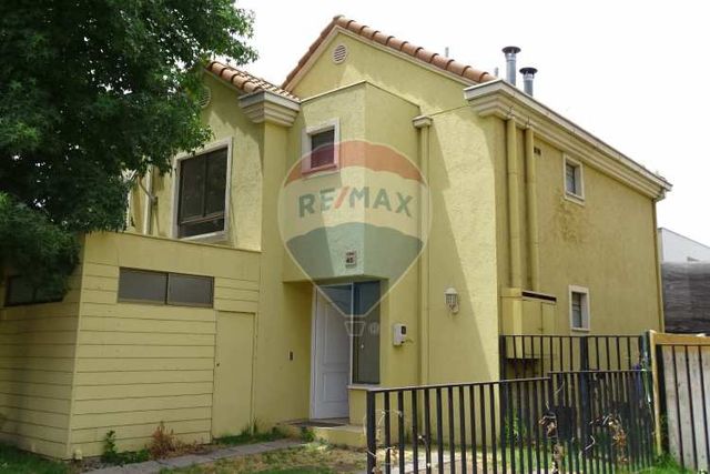 Oportunidad!! casa 3d/3b en condominio