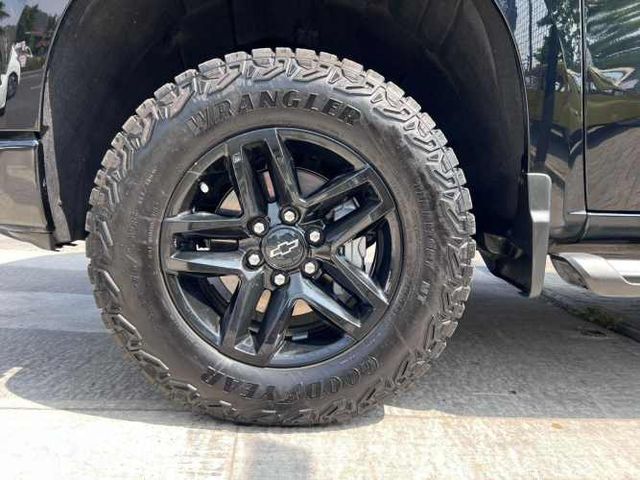 CHEVROLET SILVERADO LT TRAIL BOSS 2024
