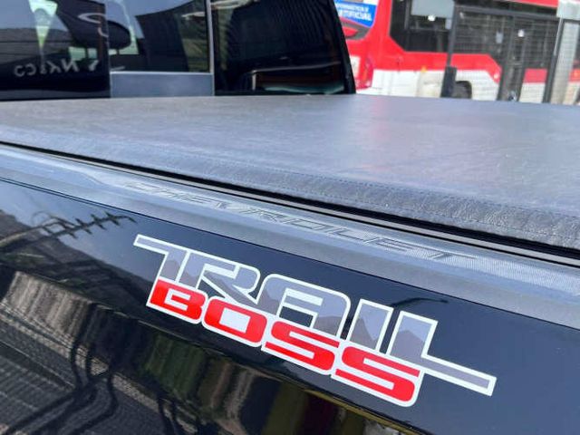 CHEVROLET SILVERADO LT TRAIL BOSS 2024