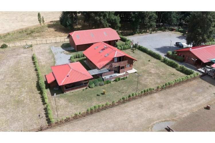 Vende 10 hect con complejo turistico- pucón