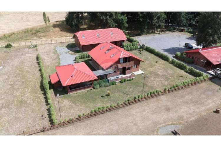 Vende 10 hect con complejo turistico- pucón