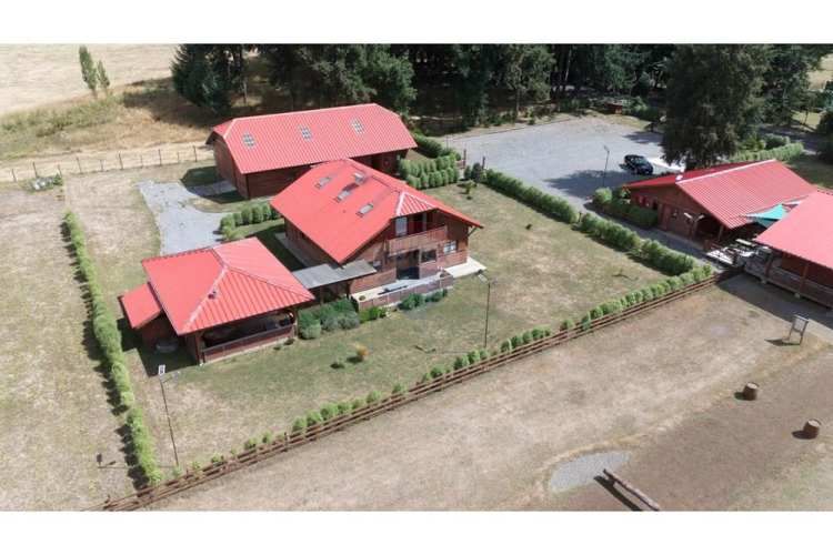 Vende 10 hect con complejo turistico- pucón