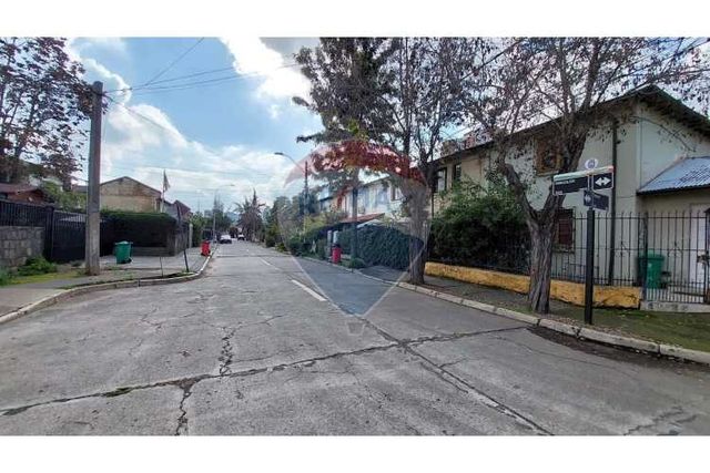 Venta casa renovada de 2 pisos - san joaquin