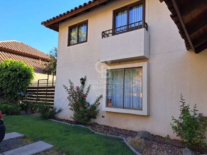 HERMOSA CASA CERCANA A COLEGIO CHICUREO-CHAMISERO