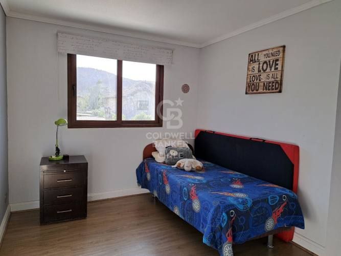 HERMOSA CASA CERCANA A COLEGIO CHICUREO-CHAMISERO