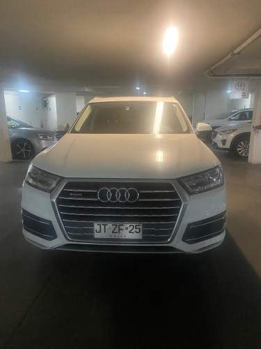 Se vende SUV AUDI Q7 año 2017