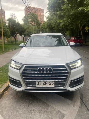 Se vende SUV AUDI Q7 año 2017