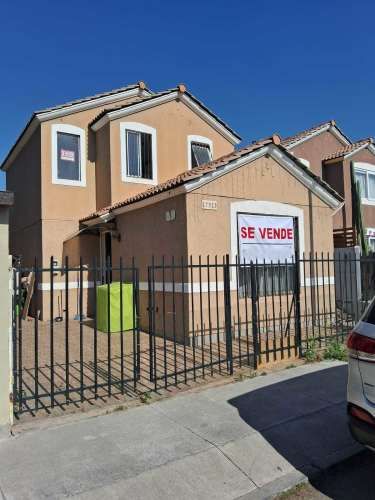 Casa de 2 pisos en venta en Nos (132351)