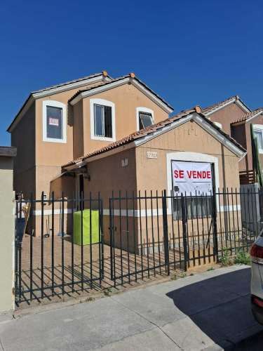 Casa de 2 pisos en venta en Nos (132351)