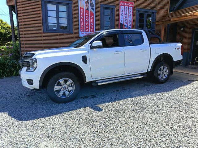 FORD RANGER XLS 2.0 MT 4X4 2024