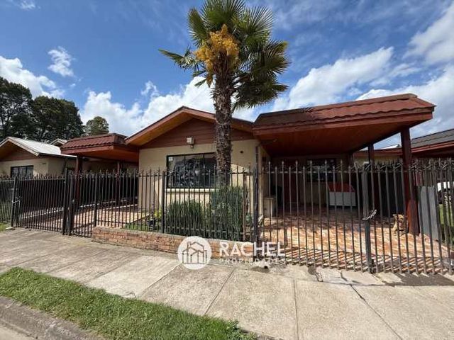 SE VENDE HERMOSA CASA DE 1 PISO AMPLIADA - Sector Altos del Maipo