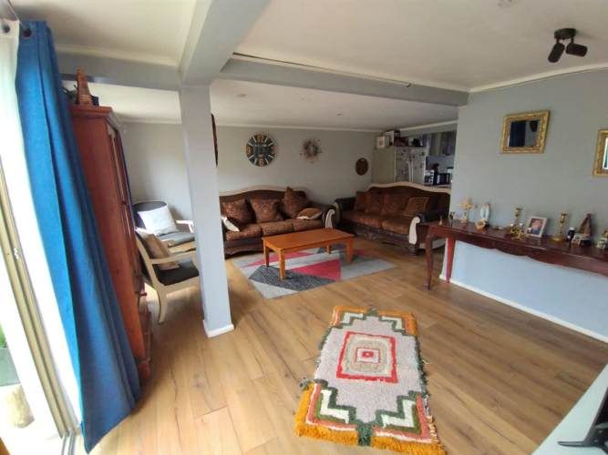 CASA 5 de Abril con Shneider