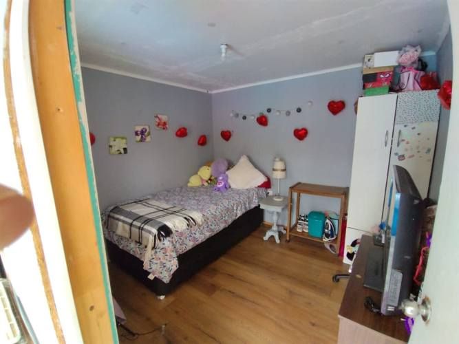 CASA 5 de Abril con Shneider