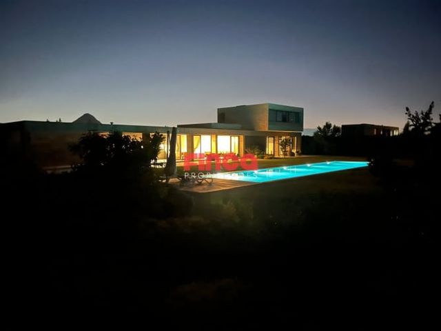 Casa en arriendo Viñas de Chicureo