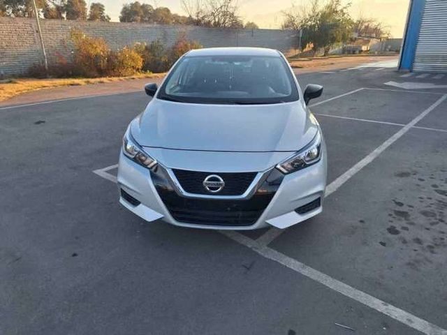 NISSAN VERSA 2022, 1.6. BENCINERO. MANUAL. 1 DUEÑO 21.000KM