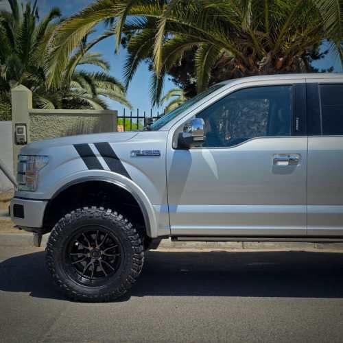 FORD F-150 PLATINUM 4X4 2018