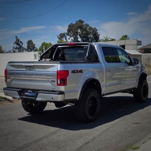 FORD F-150 PLATINUM 4X4 2018