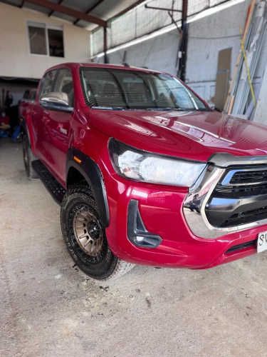 Toyota hilux Sr 2.8 2023